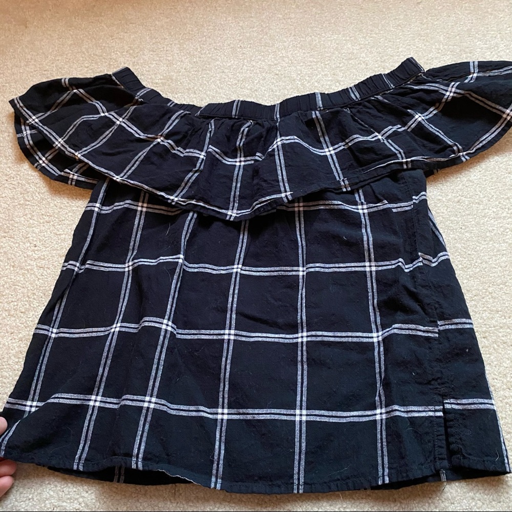 Abercrombie Off Shoulder Ruffle Top - Picture 4 of 4
